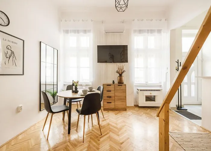 Balint Budapest Apartment Next To Synagogue, Best Location In City Center